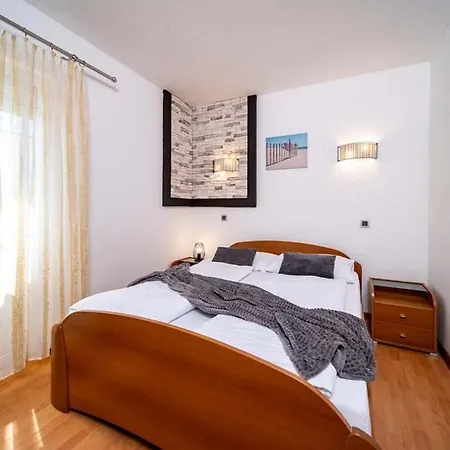 For Families With Children - Rab - 20692 Apartment Lopar